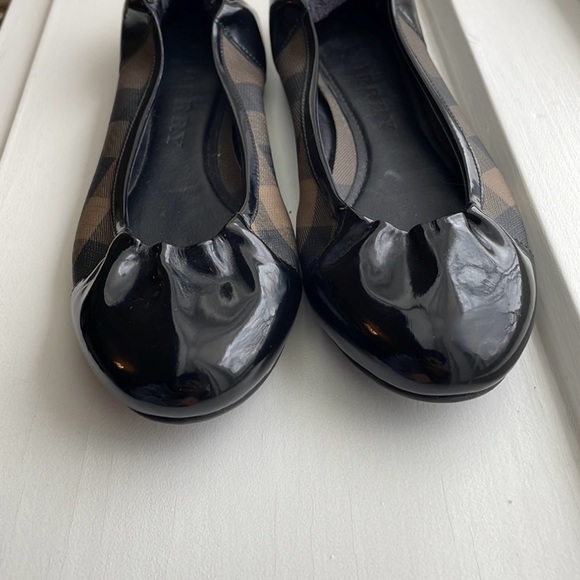 Authentic Burberry Ballerina Flats - Picture 5 of 10